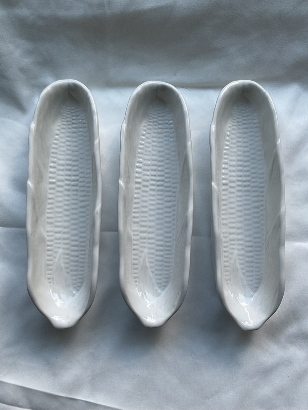 White Ceramic Corn Riblettes Serving Dishes - Set of 3